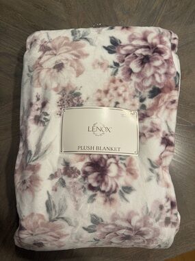 Lenox Plush Blanket in Blush Pink and Gray Floral